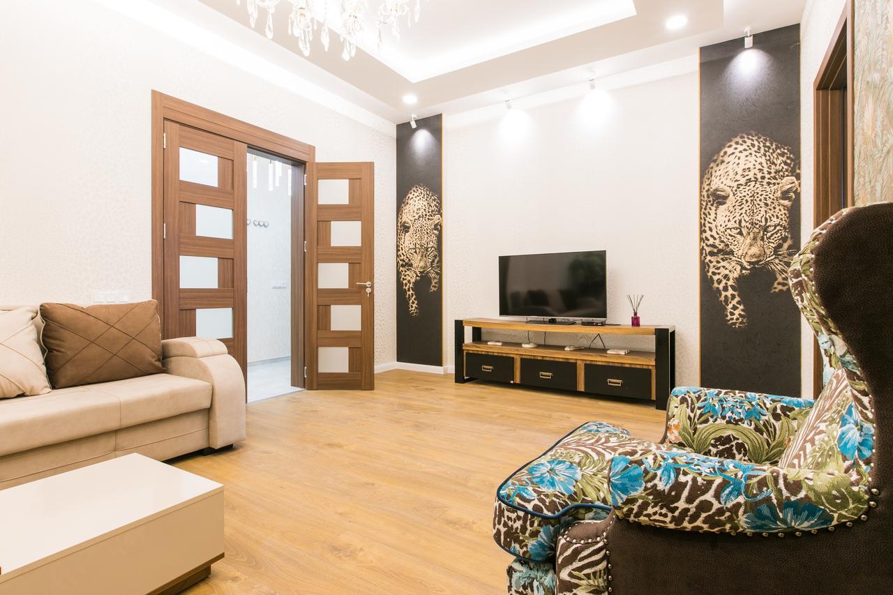 Sweet Home 6 Vip Rustaveli Avenue Tbilisi Exterior foto